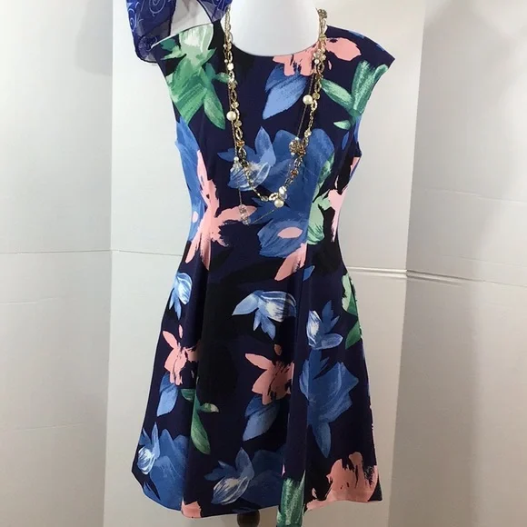 Vince Camuto | Dresses | Vince Camuto Floral Fit N Flare Dress | Poshmark Vince Camuto | Dresses | Vince Camuto Floral Fit N Flare Dress | Poshmark